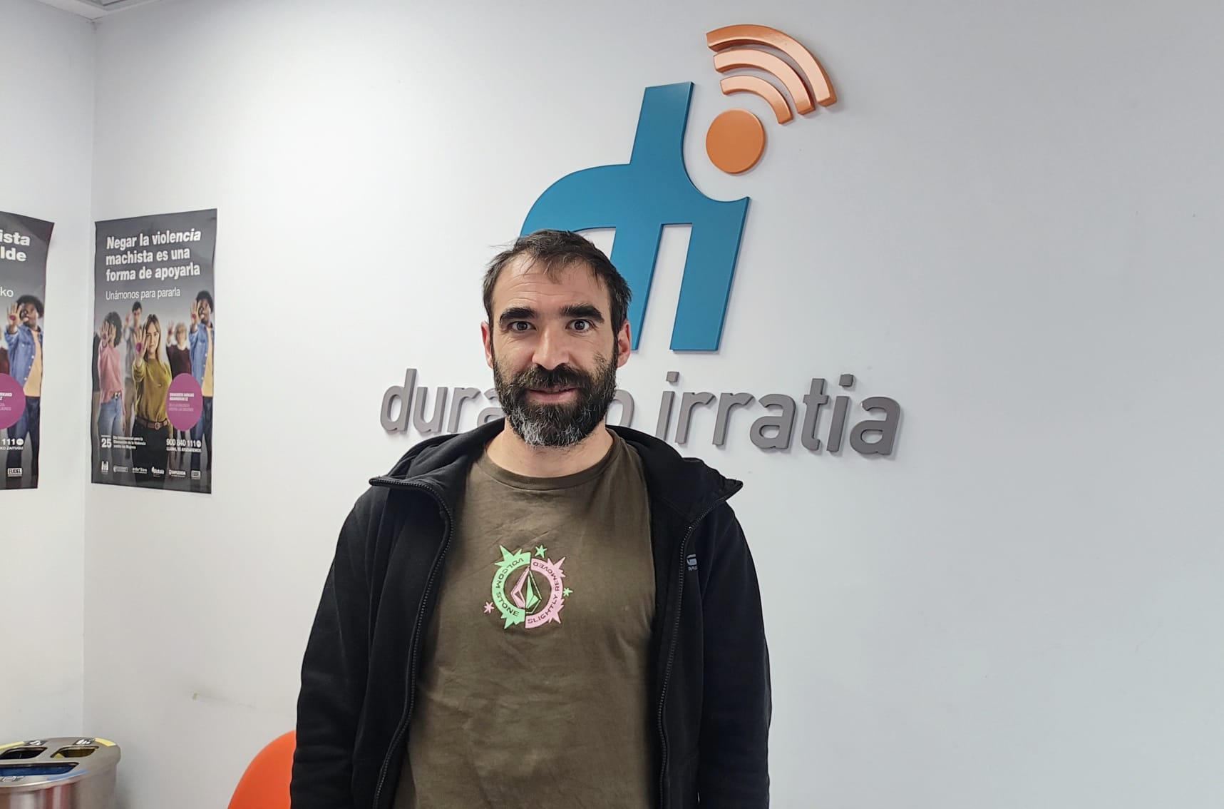 Durango irratian elkarrizketa